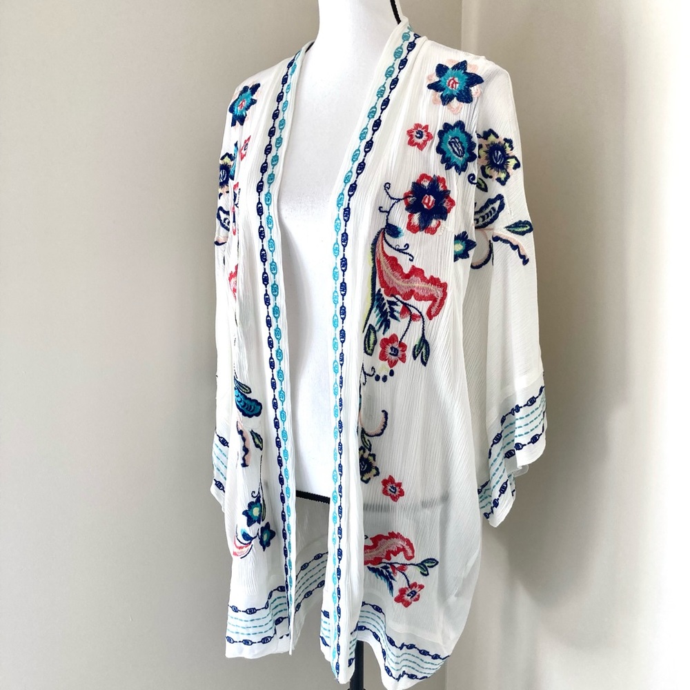 NWT Curations Embroidered Kimono Cover Up Size M/L - Picture 2 of 10